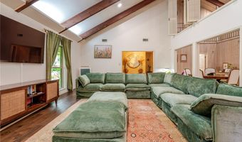 1820 Clare Dr, Alice, TX 78332