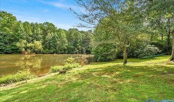 4975 Section Line Rd, Albertville, AL 35950