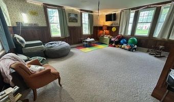 35 Dunning Blvd, Bangor, ME 04401