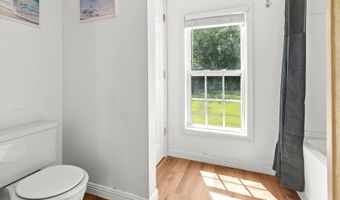 513 Pauline Dr, Bonneau, SC 29431