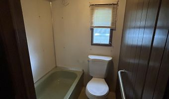 2300 Massachusetts Ave 18, Toms River, NJ 08755