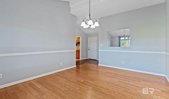 236 Beacon Ln, Atmore, AL 36502