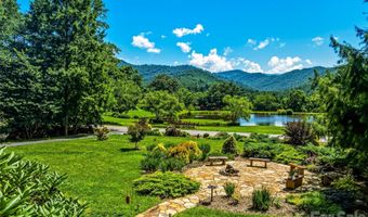 13 Ashley Rd, Asheville, NC 28805