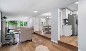 5 Bond St, Brookline, NH 03033