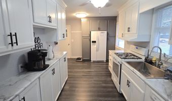 1222 NE 11th Ave, Aberdeen, SD 57401