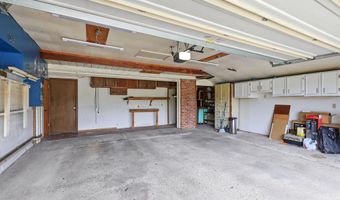26 W Hill Valley Dr, Indianapolis, IN 46217