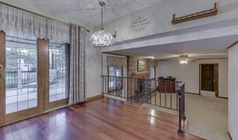 1640 Ridge Hill Ln, Indianapolis, IN 46217