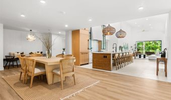 1251 Kainui Dr, Kailua, HI 96734