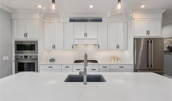 48 TRAVELERS Ct, East Greenwich, RI 02818
