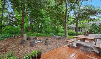 586 Kuehnle Ave, Ann Arbor, MI 48103