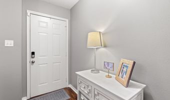 509 Sharon Oaks Ct, Benton, AR 72019