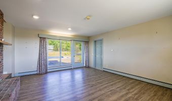 54 Pine Ledge Rd, Bangor, ME 04401