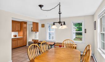 437 Lovely St, Avon, CT 06001