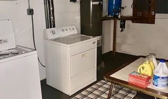 1694 CEDAR TOP Rd, Reading, PA 19607