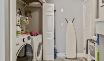 221 S Main St, Cambridge, VT 05444