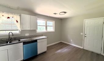 1605 Clinton St, Barnwell, SC 29812