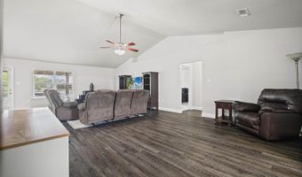 6236 Emerald Lake Dr, Biloxi, MS 39532
