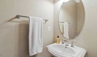 4531 WESTHALL Dr NW, Washington, DC 20007