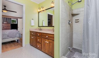 9924 Hanover Hollow Dr, Charlotte, NC 28210