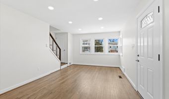 6913 WESTHAMPTON Dr, Alexandria, VA 22307