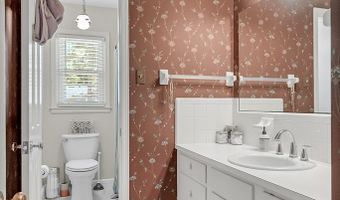 2312 Meadow Brook Ln, Albany, GA 31707