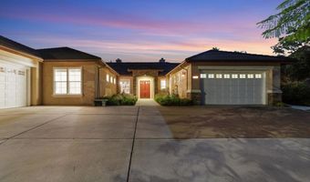 2216 Blossom Hill Ln, Escondido, CA 92029
