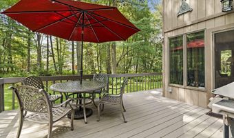 129 Woodbury, Blakeslee, PA 18610