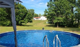5947 Dailey Rd, Akron, OH 44319
