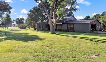 105 E Matador Dr, Adrian, TX 79001