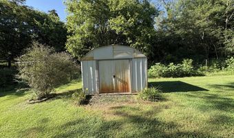 90 Red Dog Ln, Afton, TN 37616