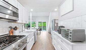 2 Falkenstein Dr 10, Alloway, NJ 07462