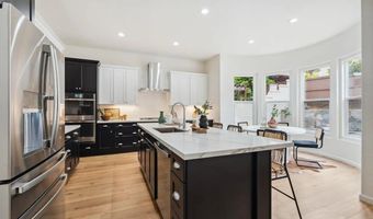 13133 Via Canyon Dr, San Diego, CA 92129