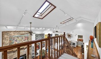 4127 N Northwood Ln, Bloomfield, IN 47424