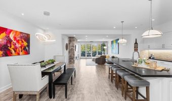 2383 Ocean St, Carlsbad, CA 92008