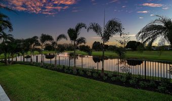 100 Glenbrook Ct, Atlantis, FL 33462