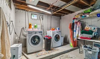 178 S Edgehill Ave, Austintown, OH 44515