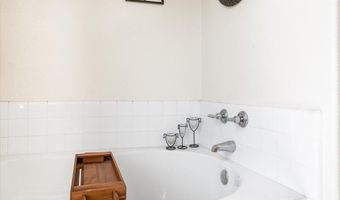 1336 Funston Dr, Santa Rosa, CA 95407
