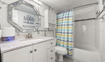 441 S NETHERWOOD Cres 206, Altamonte Springs, FL 32714