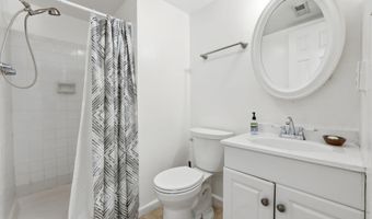 7474 ZANUCK Ct, Annandale, VA 22003