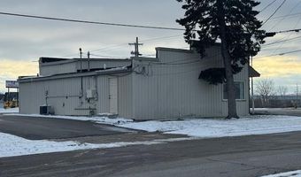 908 N Wayne St, Angola, IN 46703