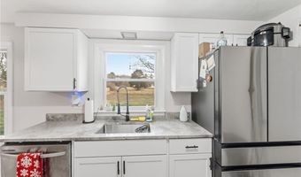 31 Charles St, North Kingstown, RI 02852