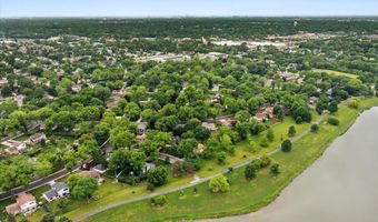 1738 E JONQUIL Ter, Arlington Heights, IL 60004