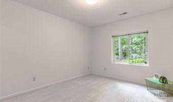 2 Oak Grove Rd, Arden, NC 28704