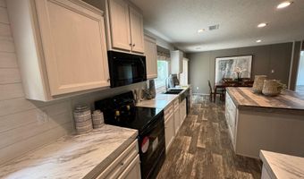 7381 Mars Hill Rd, Bauxite, AR 72011