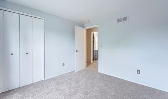 2240 Steeplechase Dr, Ann Arbor, MI 48103