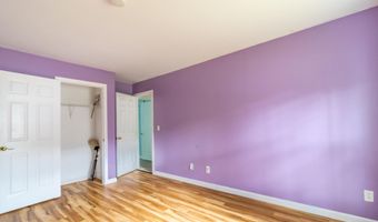95 Yankee Ave, Bangor, ME 04401