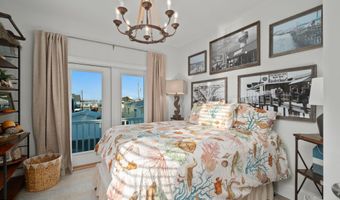 302 Glenn St, Atlantic Beach, NC 28512