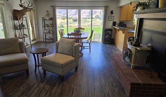 17082 Snake River Rd, Asotin, WA 99402
