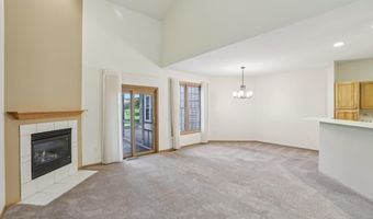 3354 N Stone Creek Cir, Madison, WI 53719