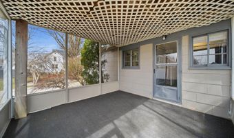 727 Springbrook Ave, Adrian, MI 49221